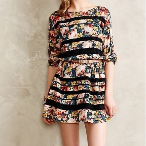 HOLDING HORSES Dresses & Skirts - Anthropologie holding horses floral dress size xs